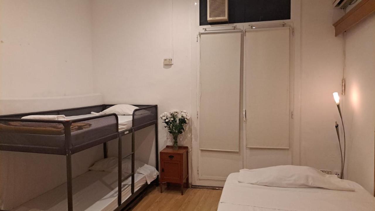 Room Corazon Urbano Барселона Экстерьер фото